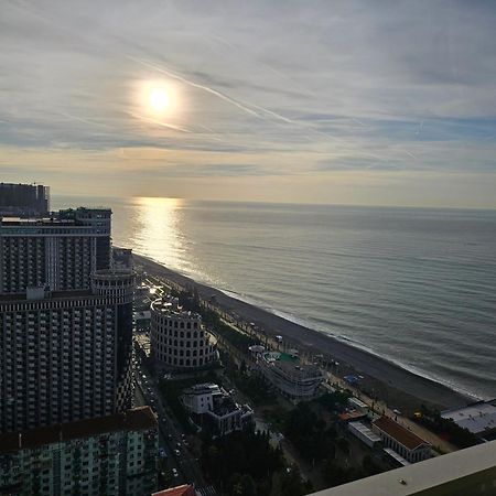 Orbi City Amazing Apartments Batumi Exterior photo