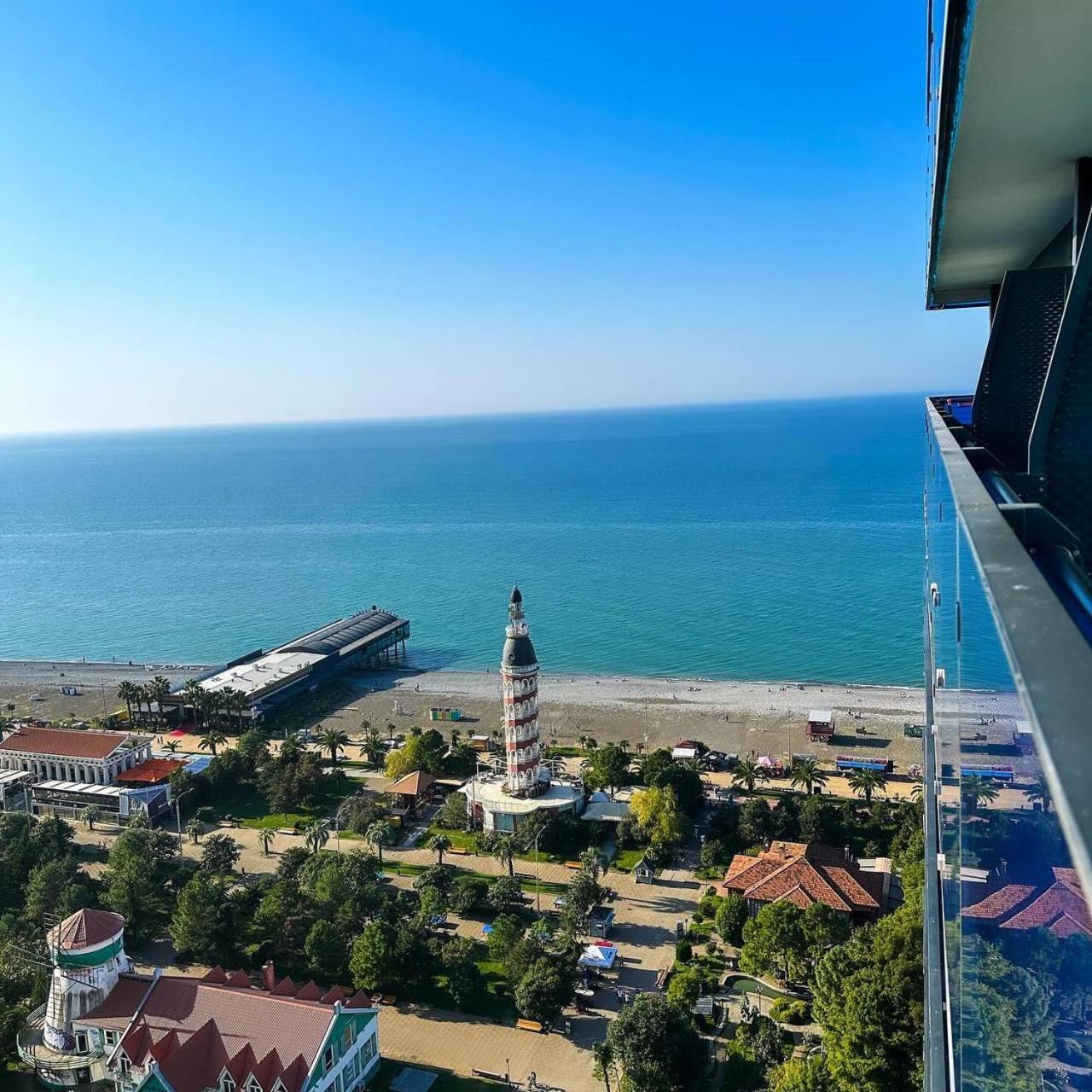 Orbi City Amazing Apartments Batumi Exterior photo