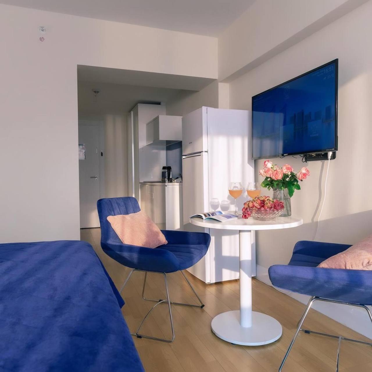 Orbi City Amazing Apartments Batumi Exterior photo