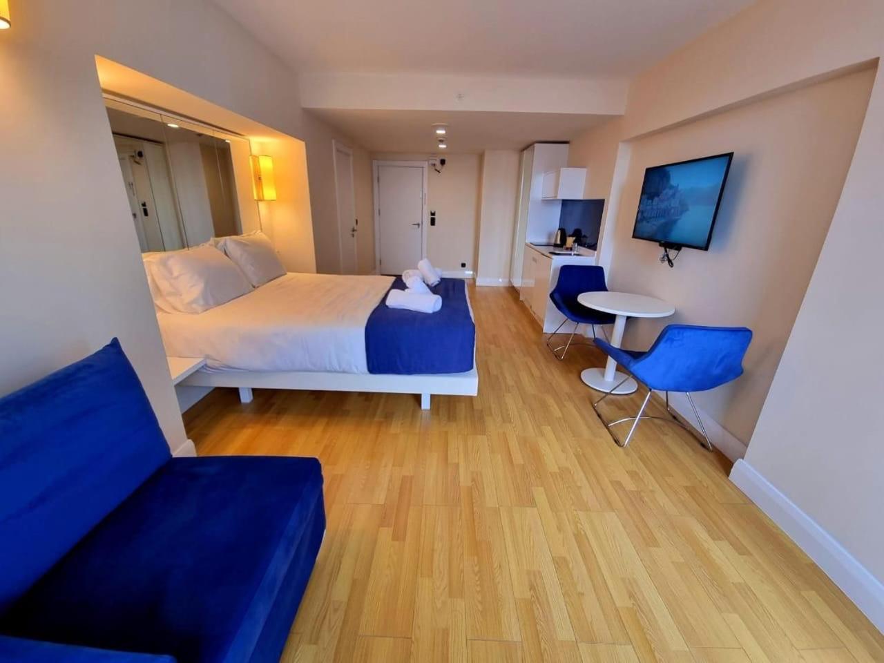 Orbi City Amazing Apartments Batumi Exterior photo