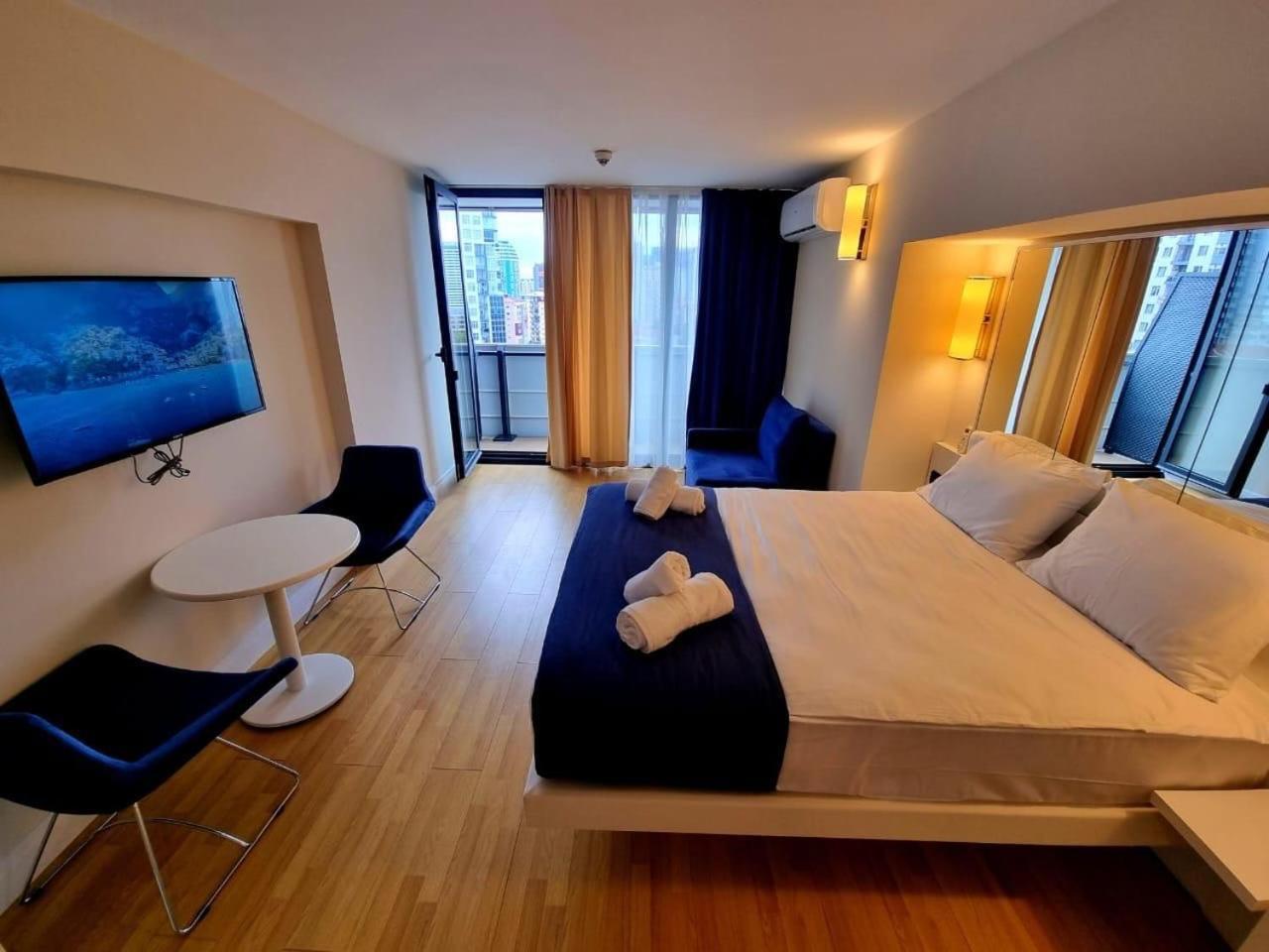 Orbi City Amazing Apartments Batumi Exterior photo